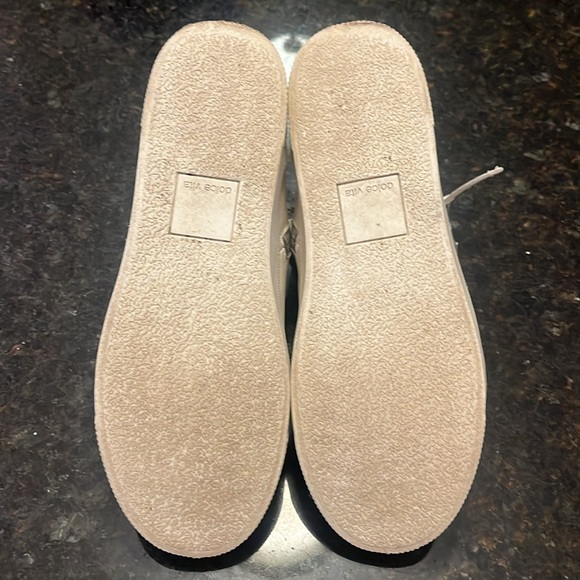 DOLCE VITA HIGH TOP METALLIC  SNEAKER SIZE 6.5 - Picture 5 of 9